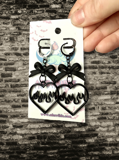 Y2K Flaming Heart Bow Dangle Earrings