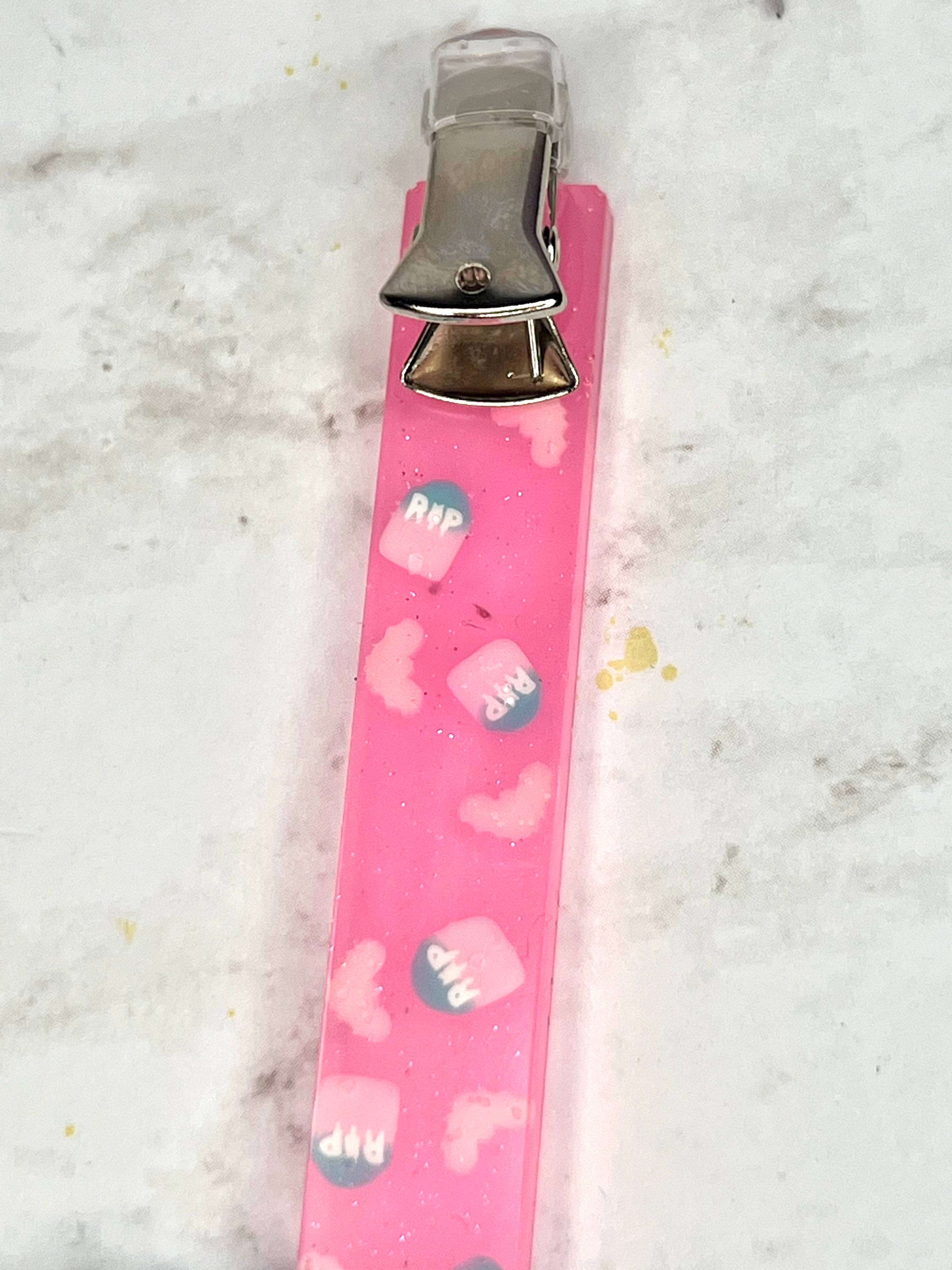 Card Grabber with Rubber Tip for Long Nails - Adorrible